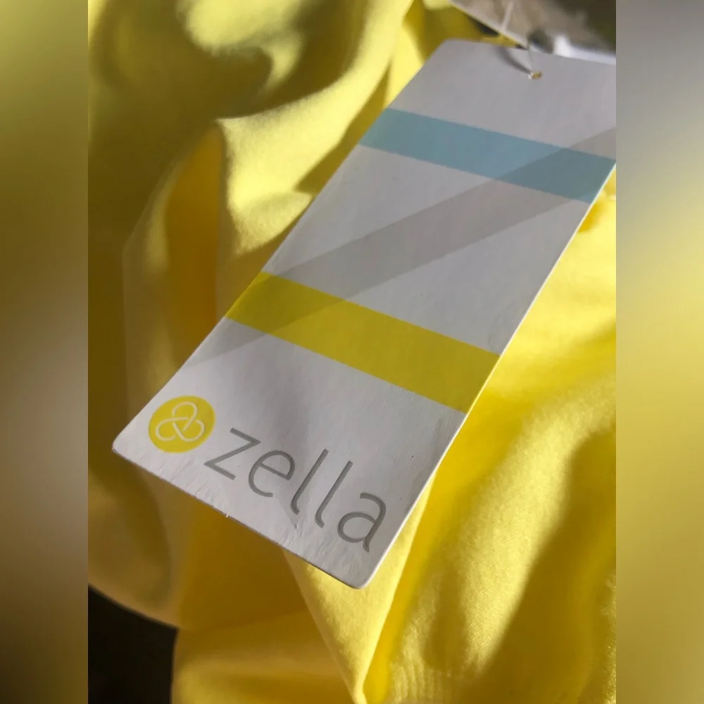 NWT Zella Super Stretchy Athletic Tee in Yellow - Size S (7-8)
